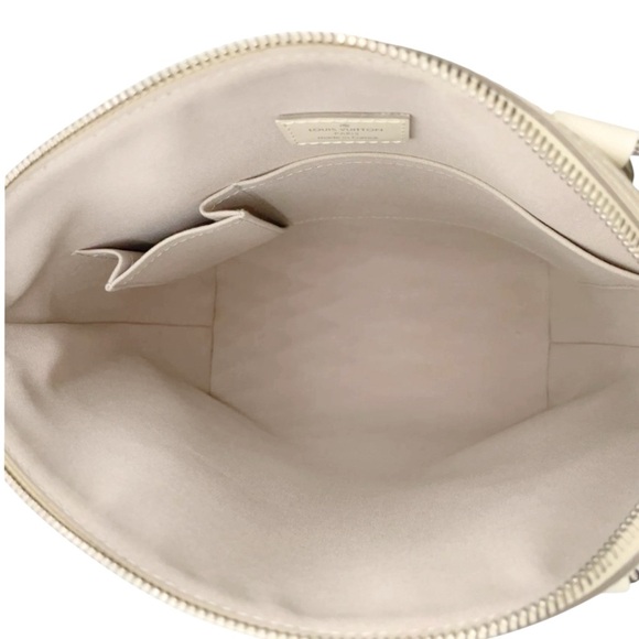 LOUIS VUITTON Vintage Ivory White Epi Leather Lockit Vertical Bag - Picture 15 of 16